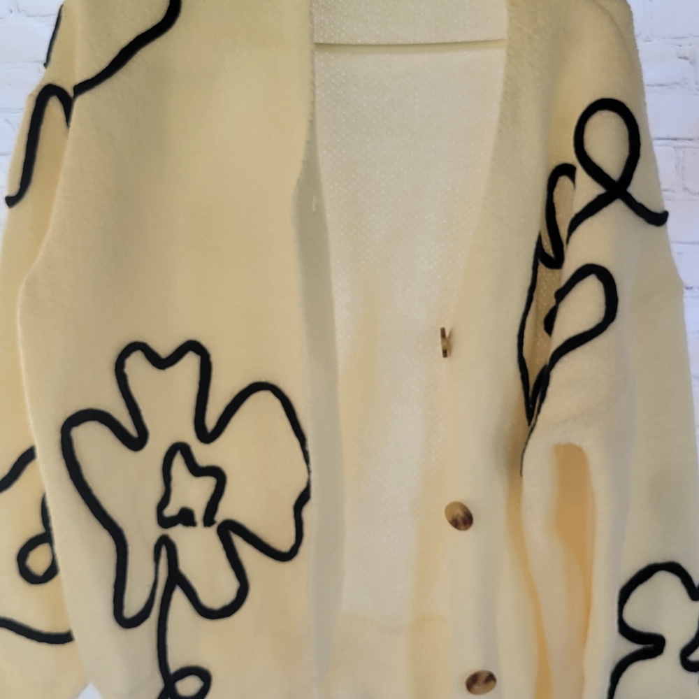 Womens  Xl off-white  sweater